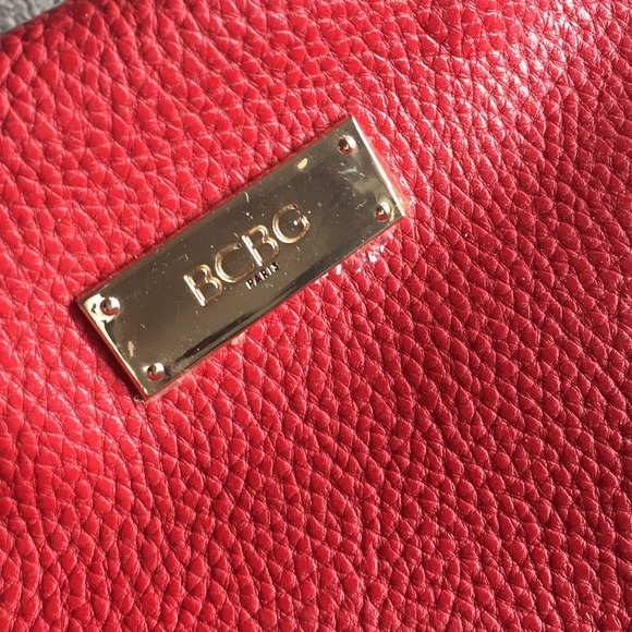 Red BCBG bag - Picture 4 of 7